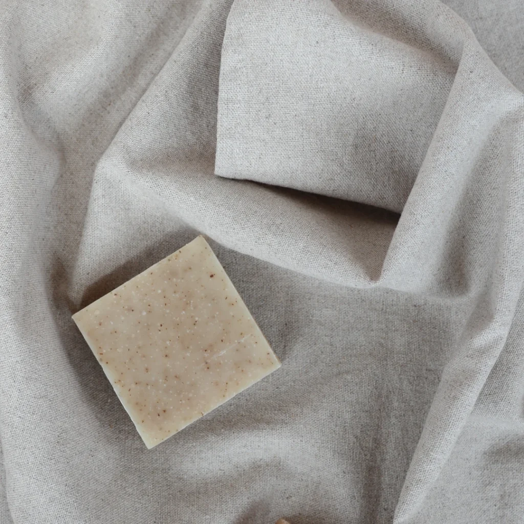 Naturseife Wiesenkräuter by Pflanzenwerk Naturkosemtik